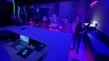 На пути к совершенству в проведении игр в лазертаг! Ведущие LAZERFRAG знают очень много интересных сценариев игры. Мы используем возможности лазертаг-оборудования на 100% + у нас топовое оборудование для лазертага