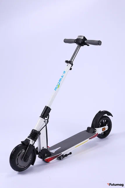 Электросамокат E-TWOW Booster SE белый