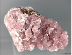 Co-кальцит на породе. Марокко. 68*40*40мм