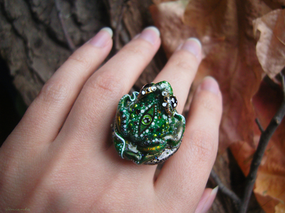 Коллекционный перстень "Леди Квакша Invidia"