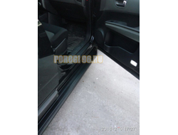 Пороги на Nissan X-Trail T31 (2007-2014) Black-Premium