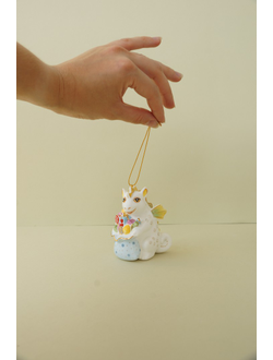 Дракон с мешком подарков