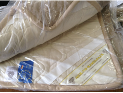 наматрасник-из-чистой-живой-шерсти-Верблюд-Серебристый