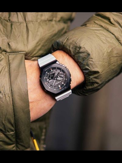 Часы Casio G-Shock GBM-2100B-7A