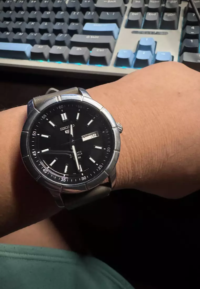 Наручные часы Seiko SNKN55J1