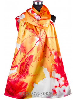 10756-8. Серый палантин из вискозы с черной и золотой каймой.