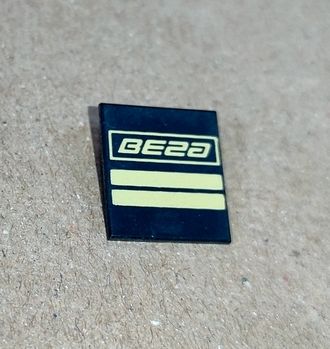 Вега П410 Декоративный шильдик