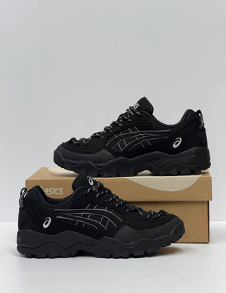 Asics Gel-Pickax Triple Black