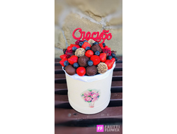 Клубника в шляпной коробке № 16