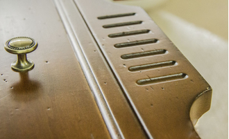 Тумба под ТВ с 4 дверьми.