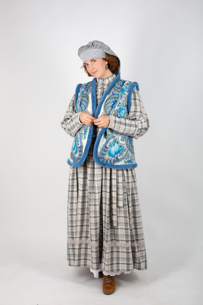 jilet-v-russkom-stile-pavlo-posadovskiy