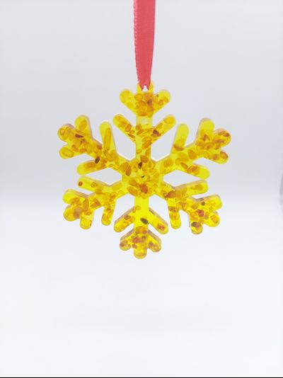 Новогодняя игрушка "Снежинка"