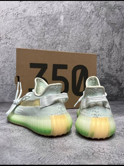Adidas Yeezy 350 Boost V2 Hyperspace