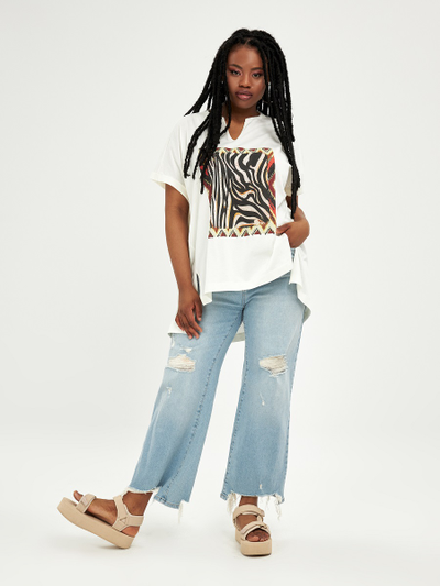 Белая футболка с принтом "зебра"