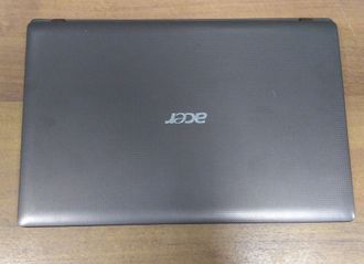Корпус для ноутбука Acer Aspire 5552G (сломаны крепления петель, трещина и скол на корпусе) (комиссионный товар)