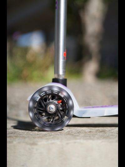 Самокат Maxi Micro Deluxe Flux LED Сиреневый