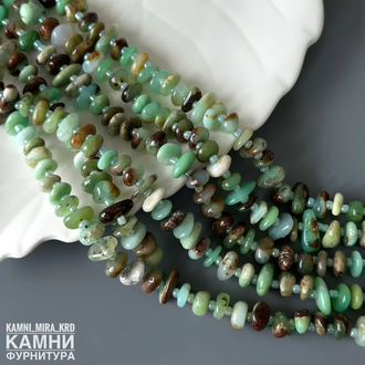 Хризопраз чипсы 9-15х3-5 мм, цена за нить 19 см