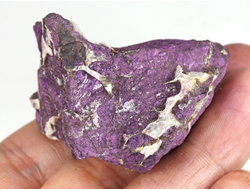 Пурпурит с белыми прожилками, коллекционный образец, Намибия (52*36*35 мм, 60 г) №37558