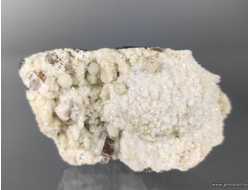 Кальцит, пренит, стильбит. Индия. 60*45*30мм