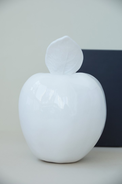 Яблоко (фарфор)