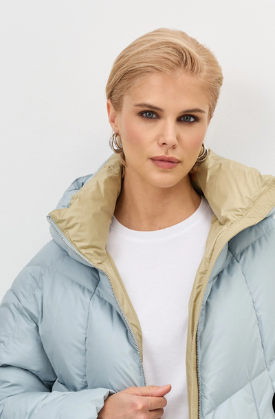 Куртка пуховая с капюшоном