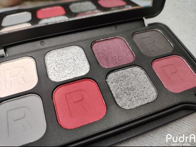 Makeup Revolution Палетка теней Forever Flawless Dynamic Ebony