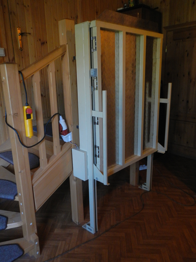 Подъемник "Лифтрон-001"