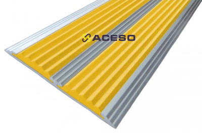 Алюминиевая полоса с двумя резиновыми  вставками 2000 мм цвет в ассортименте