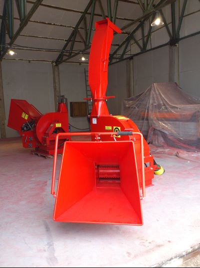 Навесной измельчитель веток МРГ-250/300