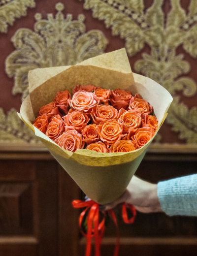 Роза Россия 40 см 19 шт