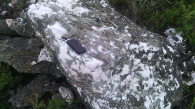 Глыба белая