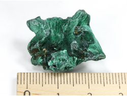Малахит плисовый, кристаллический, ДР Конго (25*19*12 мм, 7 г) №38109