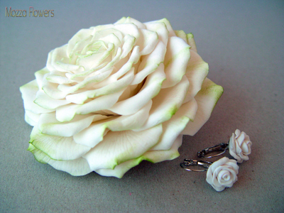 Роза 12 см в прическу.