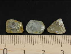 Топаз, кристалл, "дикий", в ассортименте, Россия, Забайкальский край (10 мм, 0,7-0,9 г) №36021