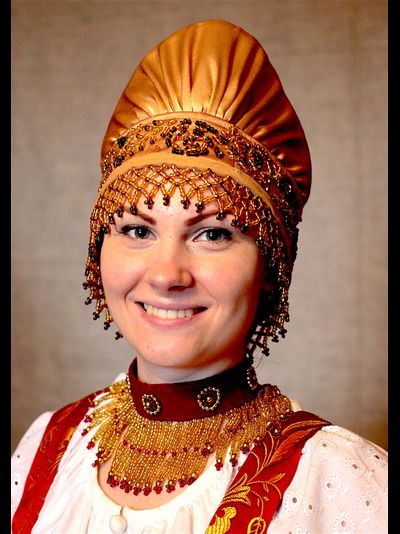 Русский народный женский праздничный головной убор "Сборник".