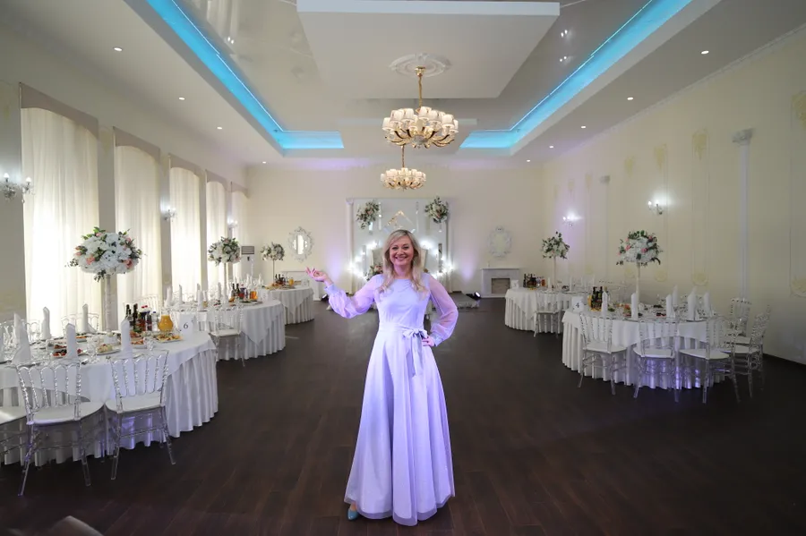 Ведущая Юлия Рубис