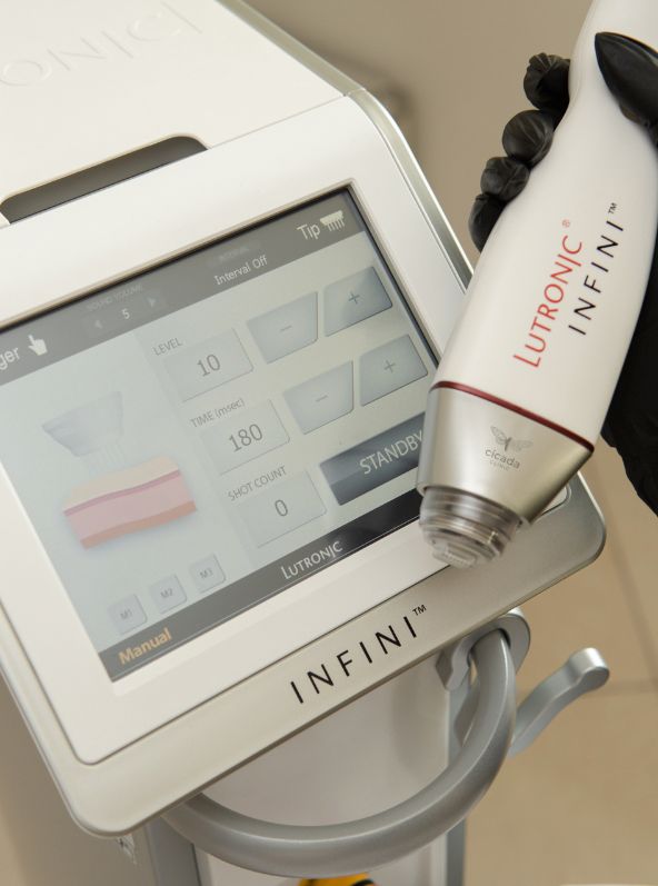 RF-лифтинг INFINI в Cicada Clinic - микроигольчатый РФ-лифтинг