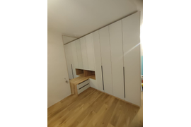 Шкаф распашной