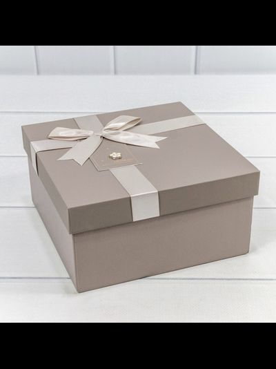 Коробка подарочная с бантом и цветком (серая), 15*15*6,5см