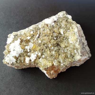 Флюорит и барит на породе (А)