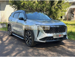 Пороги алюминиевые с пластиковой накладкой (карбон серебро) 1820 мм ТСС для Geely Atlas 2023-