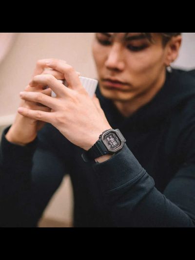 Часы Casio G-Shock DW-H5600MB-1