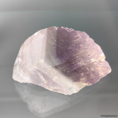 Кунцит (разн. сподумен). Афганистан. 71*55*40мм