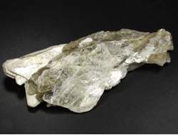 Мусковит, необработанный "дикий" образец, Бразилия (115*47*25 мм, 119 г) №36392