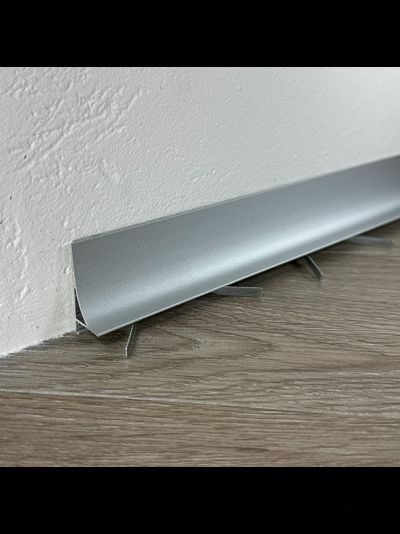 Плинтус Pro Design Corner L 584 Анодированный
