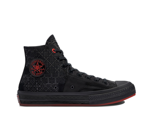 Converse triple black top