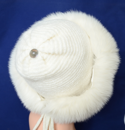 шапка с мехом 2016 - 2017 белая