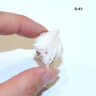 Ванадинит натуральный (щетка) №3-41: 30*21*16мм