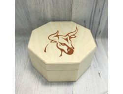 Шкатулка с символикой "Быка" с гравировкой №13