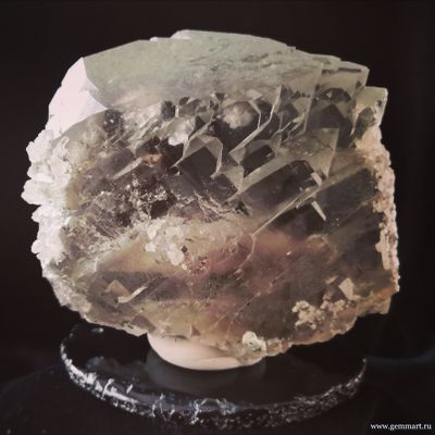 Кварц дымчатый ("крученик" или "gwindel")  с хлоритовой присыпкой. 80*40*65мм. (ААА)